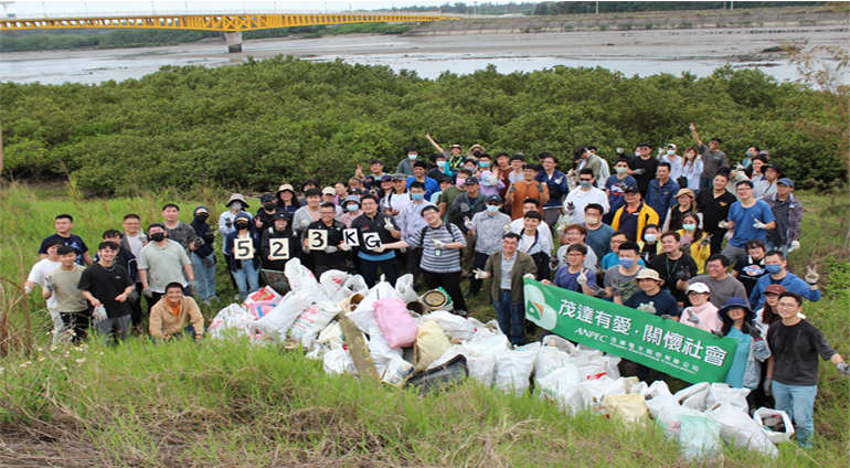 【Environmental Protection】In Celebration of "World Earth Day", Hosted a Beach Cleanup Event